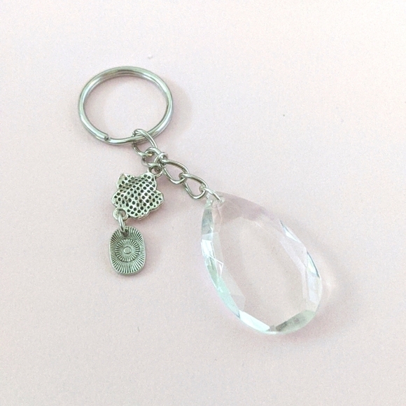 Clear Crystal Keychain | Handcrafted by me | with new and preloved … - Picture 4 of 5